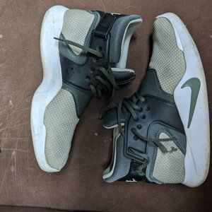 Nike men's size 10 and a half women's size 12